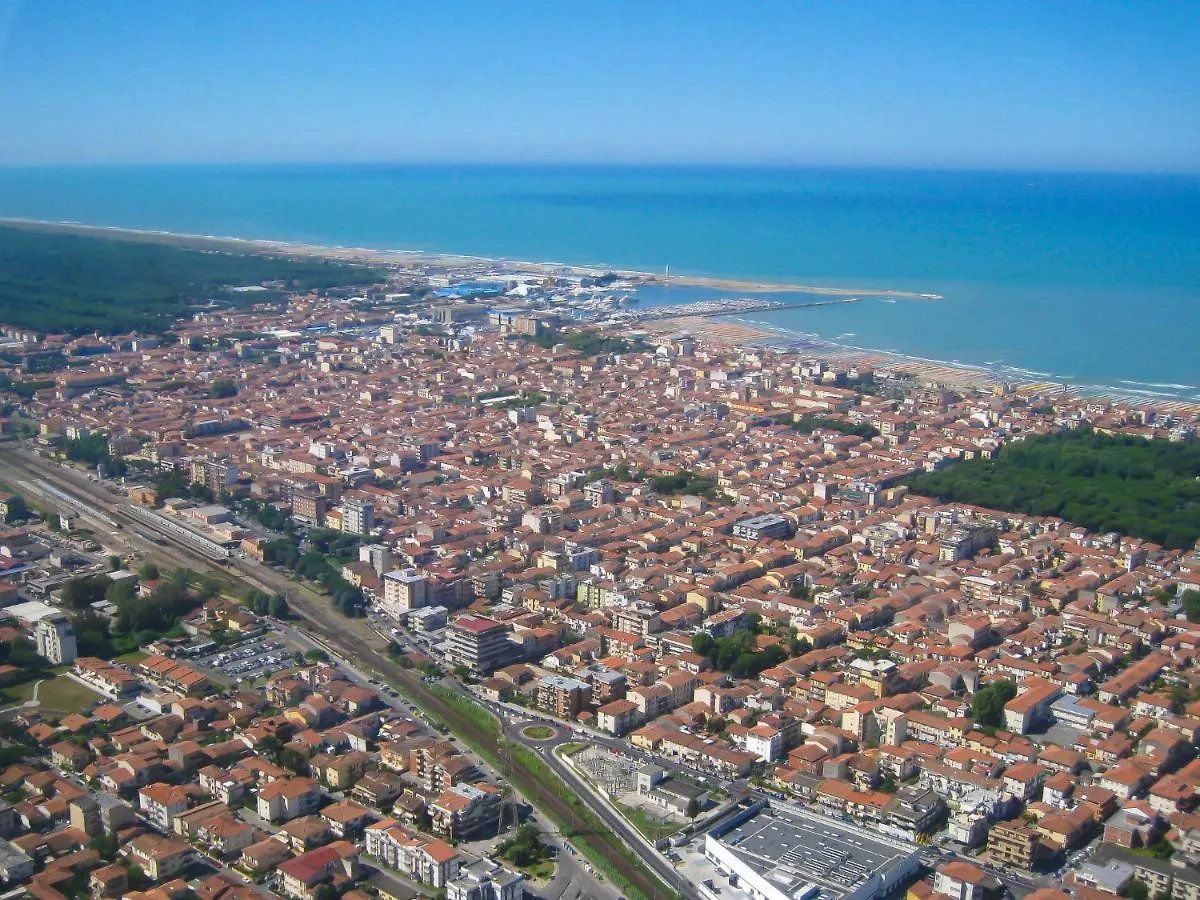 Apartment Lungomare By Interhome Viareggio Italy